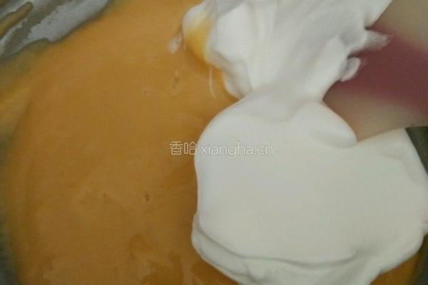 巧克力淋酱草莓蛋糕的做法图解4