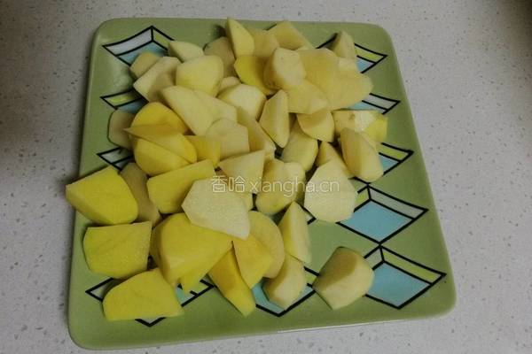 土豆烧肉的做法图解2