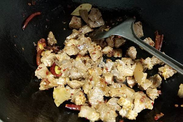 家常红烧牛肉的做法图解10