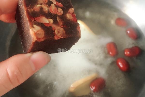 红糖鸡蛋水的做法图解3