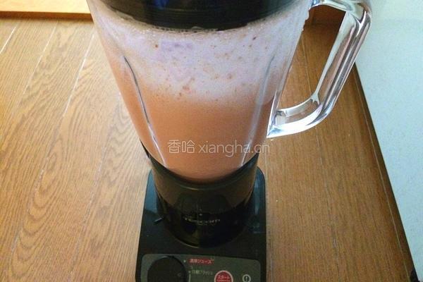 草莓奶昔的做法图解6