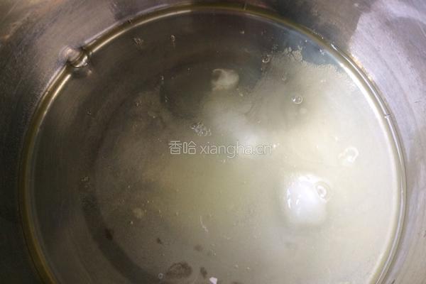 电压力锅蛋糕的做法图解1