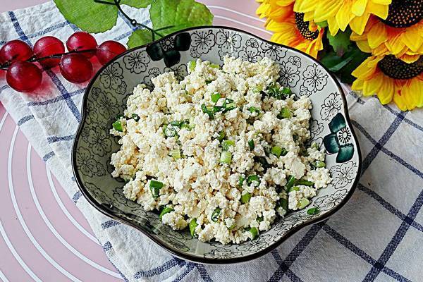 小葱拌豆腐的做法图解5