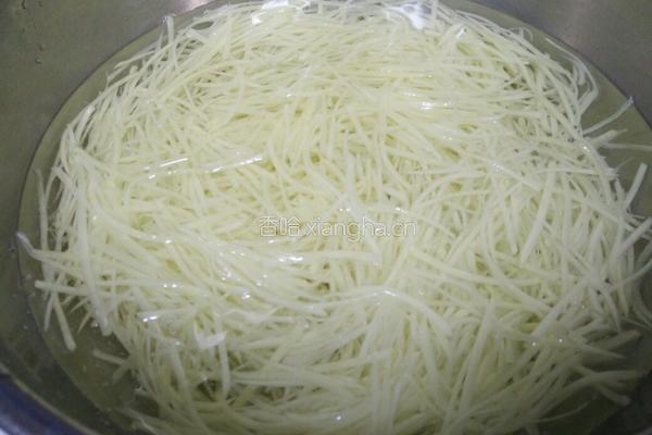 炝炒土豆丝的做法图解2