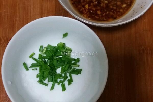 家常蒜泥白肉的做法图解3