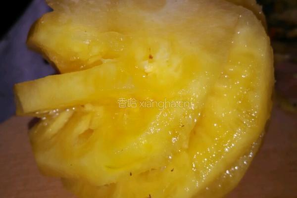 削菠萝的做法图解5