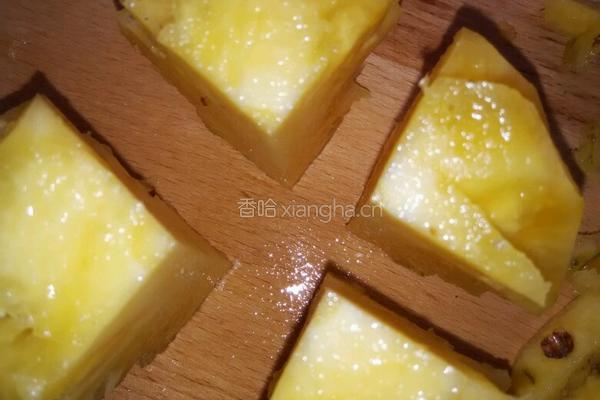 削菠萝的做法图解6