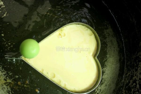 玉米鸡蛋饼的做法图解3