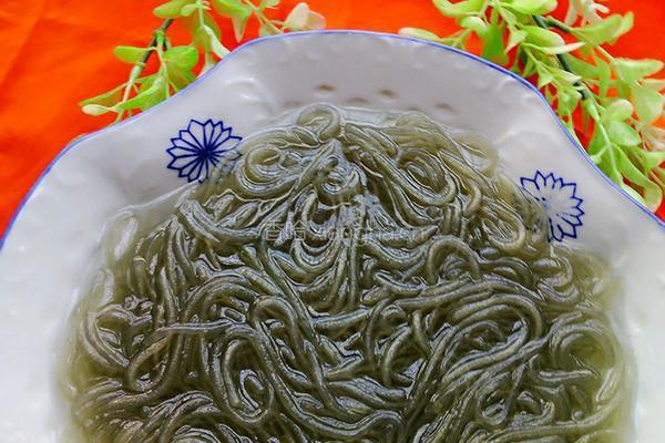 家常酸辣粉的做法图解2