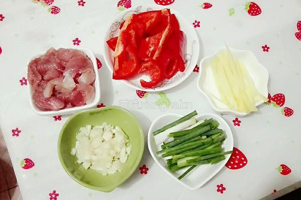 青椒炒腐竹的做法图解3