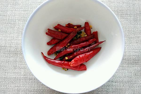 木耳拌洋葱的做法图解4