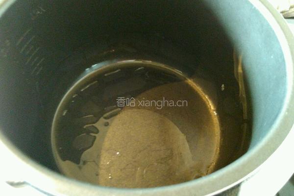 电饭煲腊肉香肠煲仔饭的做法图解2