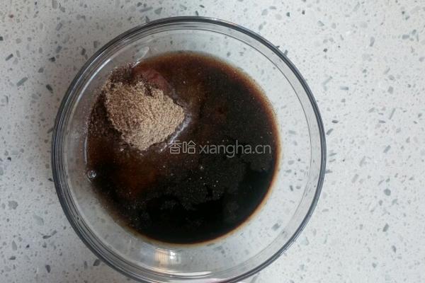 自制黑椒汁的做法图解1