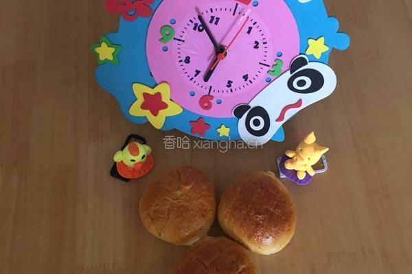 葡萄干夹心小面包
