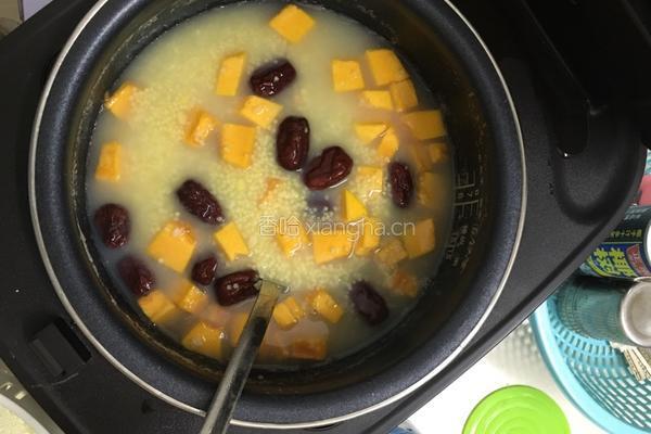 红枣小米南瓜粥的做法图解5