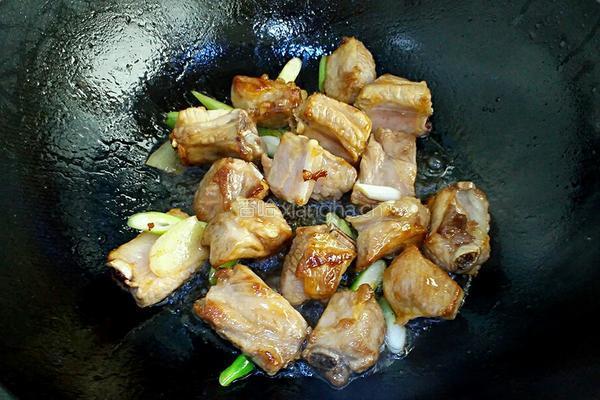 家常红烧排骨土豆的做法图解6