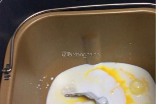 奶香土司面包的做法图解1