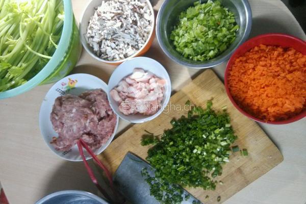 芹菜猪肉大混沌的做法图解9