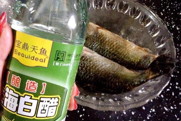 剁椒鲫鱼的做法图解5