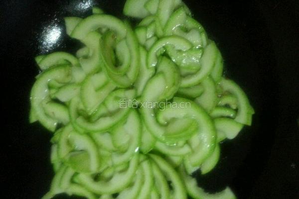 清炒西葫芦的做法图解3
