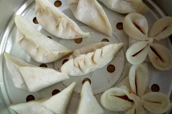胡萝卜素蒸饺的做法图解3