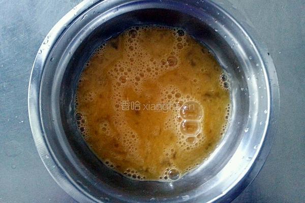 火腿肠炒鸡蛋的做法图解1