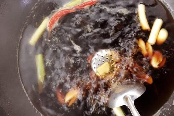 卤蛋的做法图解3
