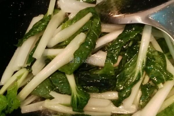 清炒虾皮小白菜的做法图解6