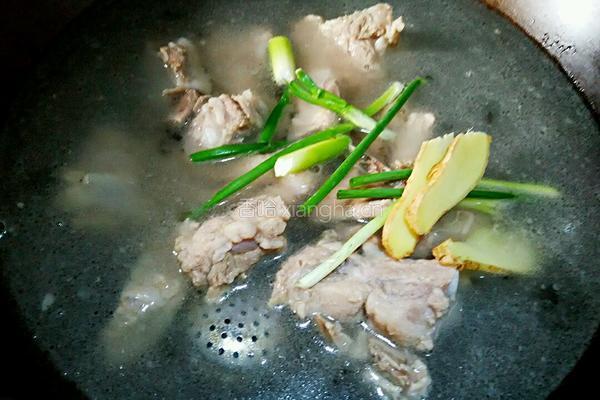 冬瓜炖排骨的做法图解3