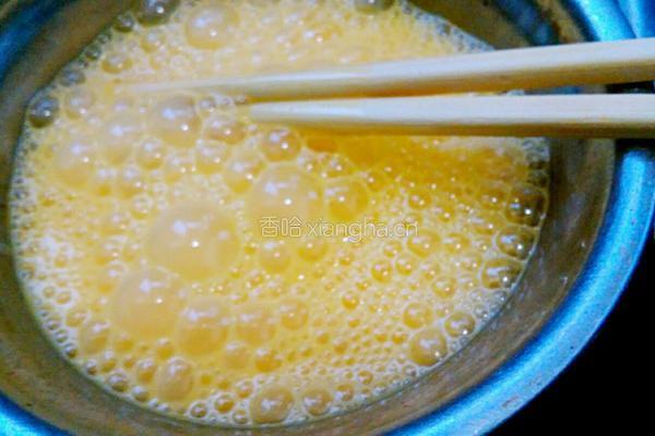蚕豆米炒鸡蛋的做法图解5