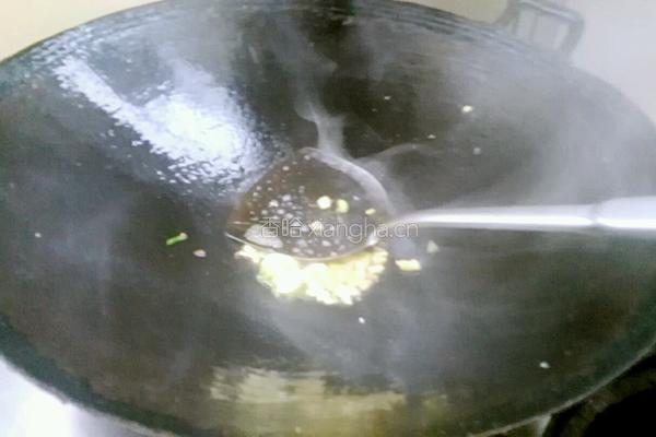 蚕豆米炒鸡蛋的做法图解9