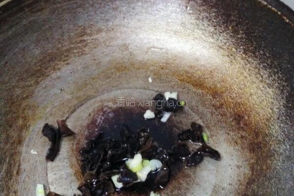 清炒莴笋丝的做法图解3