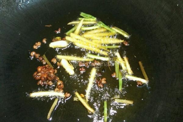 清炒莴笋片的做法图解2