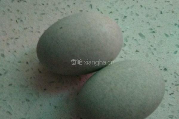 擂辣椒皮蛋的做法图解2