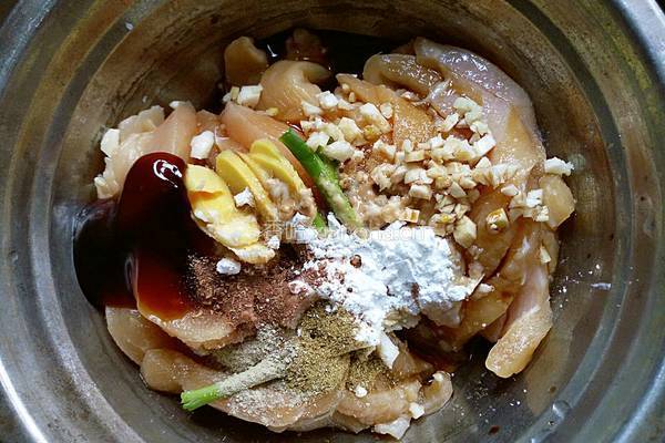 干炸香酥里脊的做法图解6