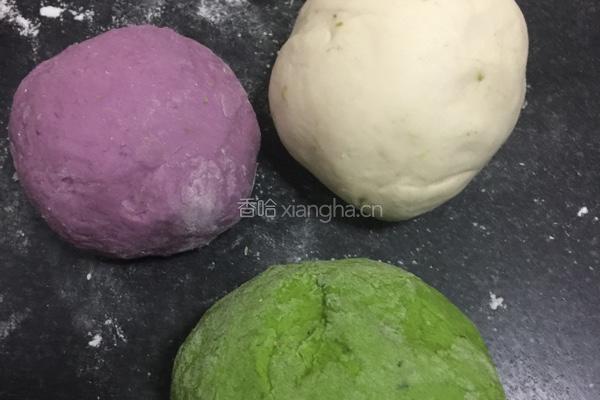 彩虹馒头的做法图解1