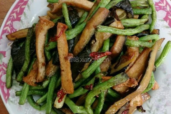 茄子炒豆角的做法图解6
