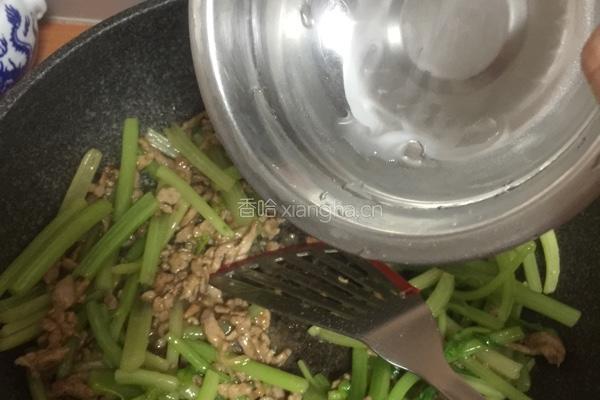 芹菜肉丝的做法图解6