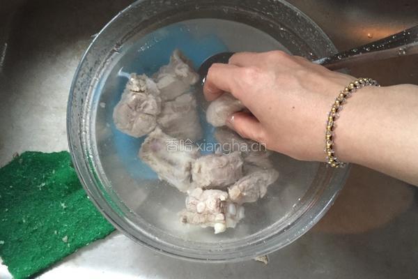 清炖排骨的做法图解4