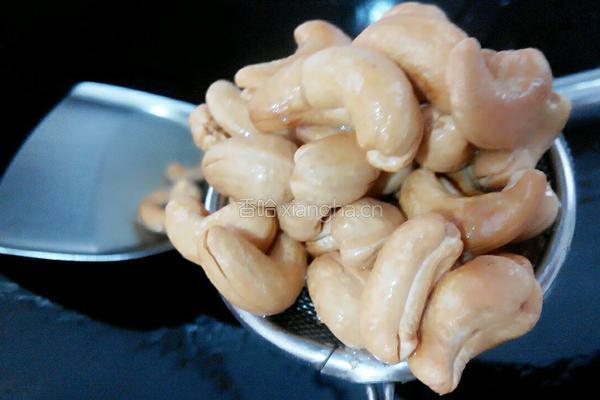 西芹炒虾仁的做法图解6