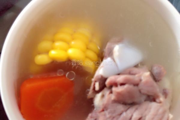 排骨炖玉米