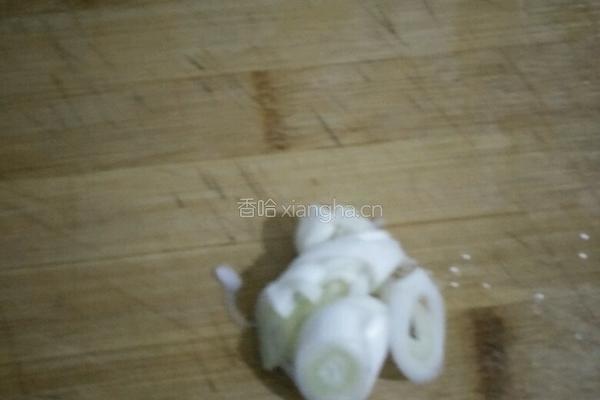 黄瓜木耳炒鸡蛋的做法图解2
