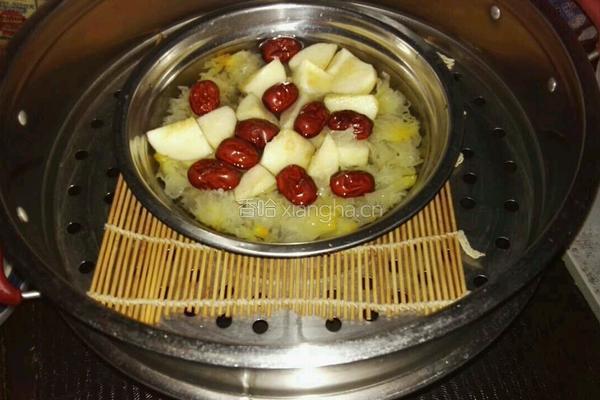 苹果银耳红枣汤的做法图解4