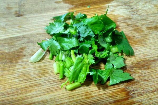 羊肉粉丝汤的做法图解2