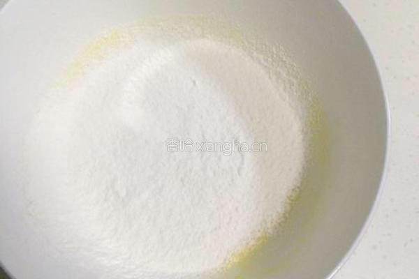 红丝绒戚风杯子蛋糕的做法图解6