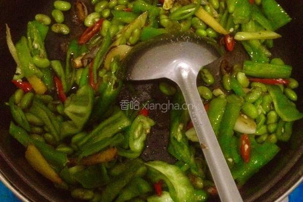 青椒炒毛豆的做法图解6