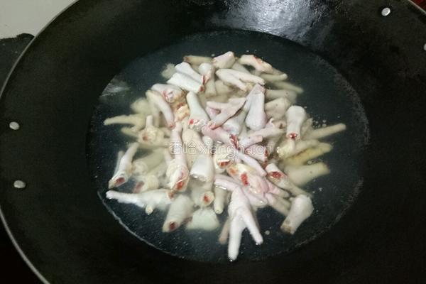 泡鸡脚的做法图解2