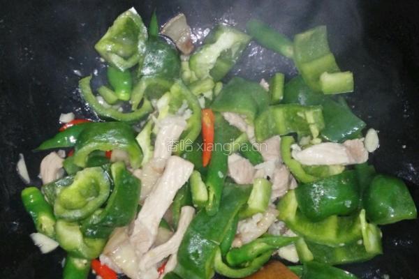家常辣椒炒肉的做法图解6
