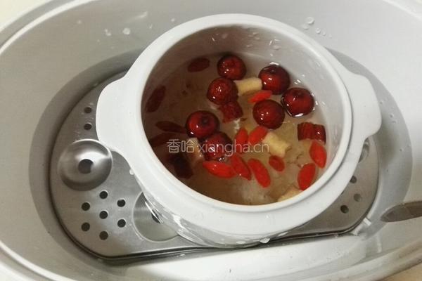 银耳红枣枸杞养颜汤的做法图解6