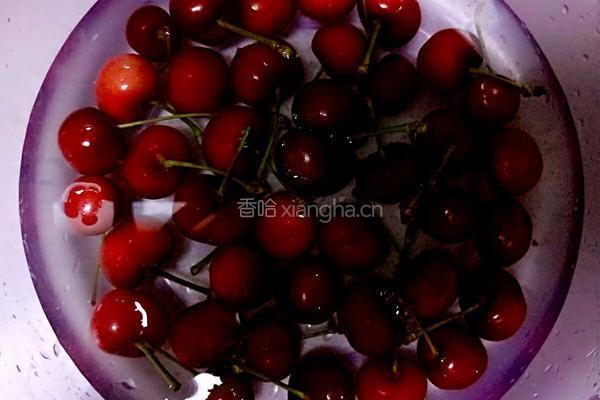 樱桃罐头的做法图解1